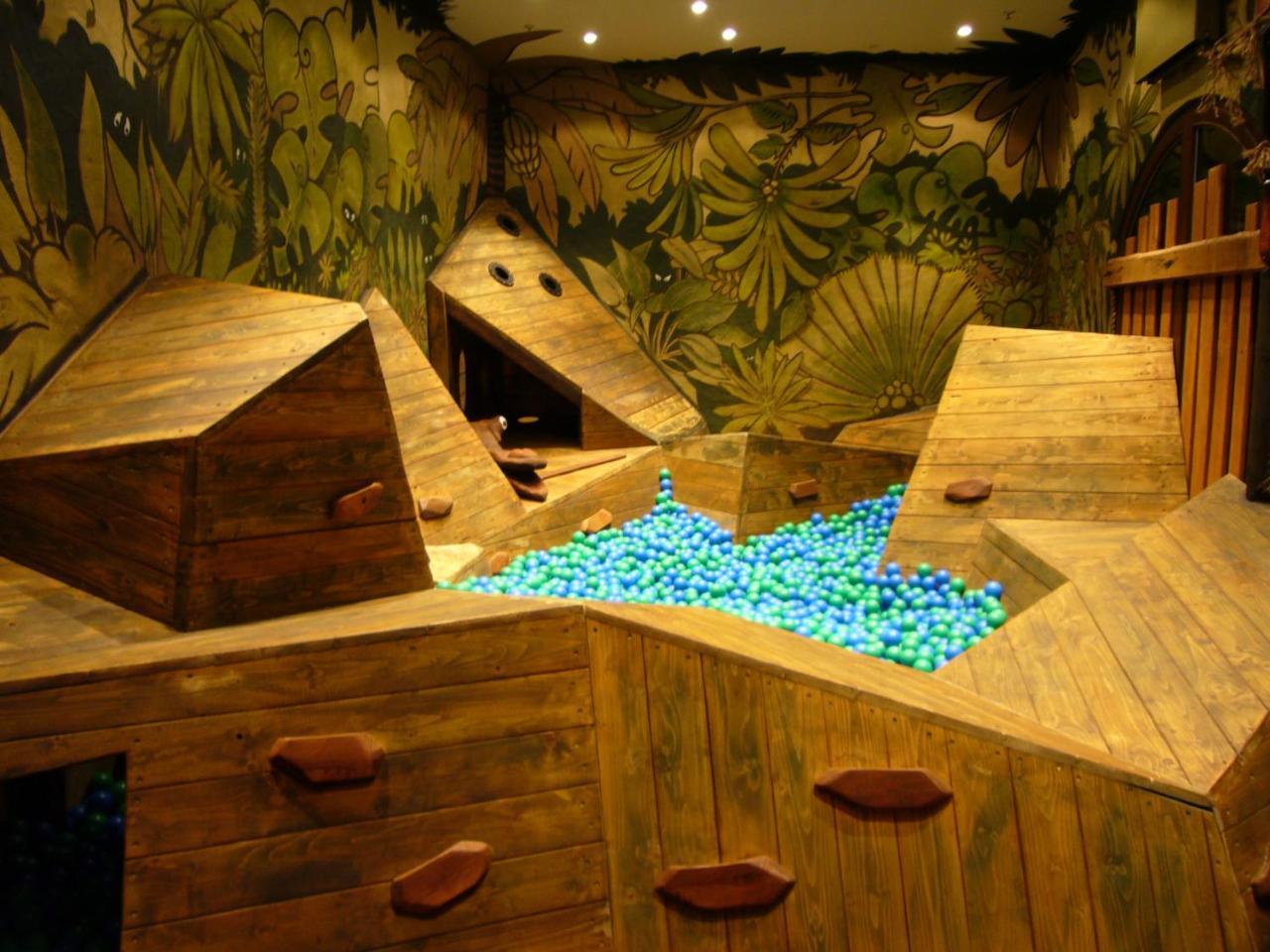 Hotel Matamba, Phantasialand Erlebnishotel Brühl Esterno foto